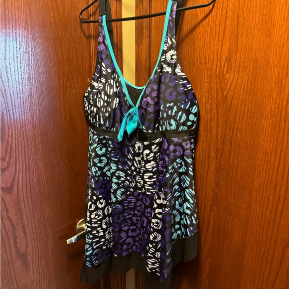 - Modlily Aqua and purples tankini 16 W EUC - Picture 1 of 2